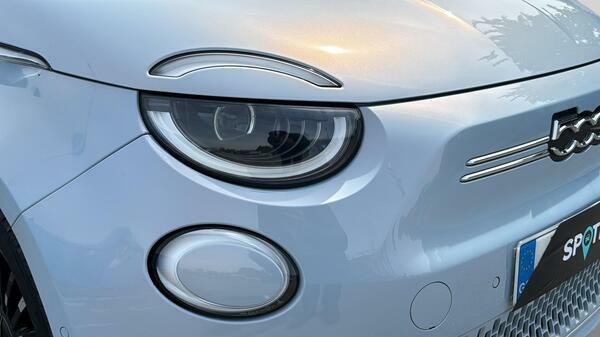 Fiat 500E 42Kwh La Prima Blue #9