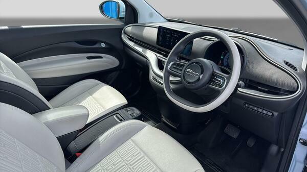 Fiat 500E 42Kwh La Prima Blue #32
