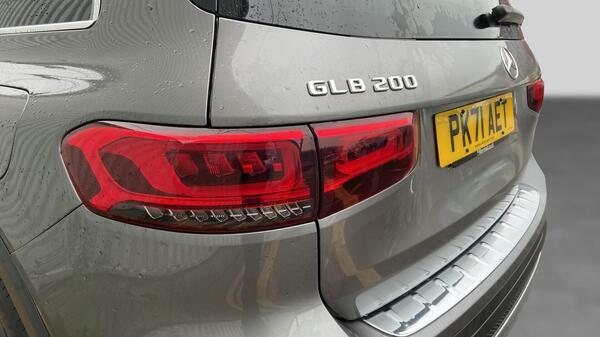 Mercedes-Benz GLB Class 1.3 Glb200 Amg Line Suv 7G-dct Euro 6 #4