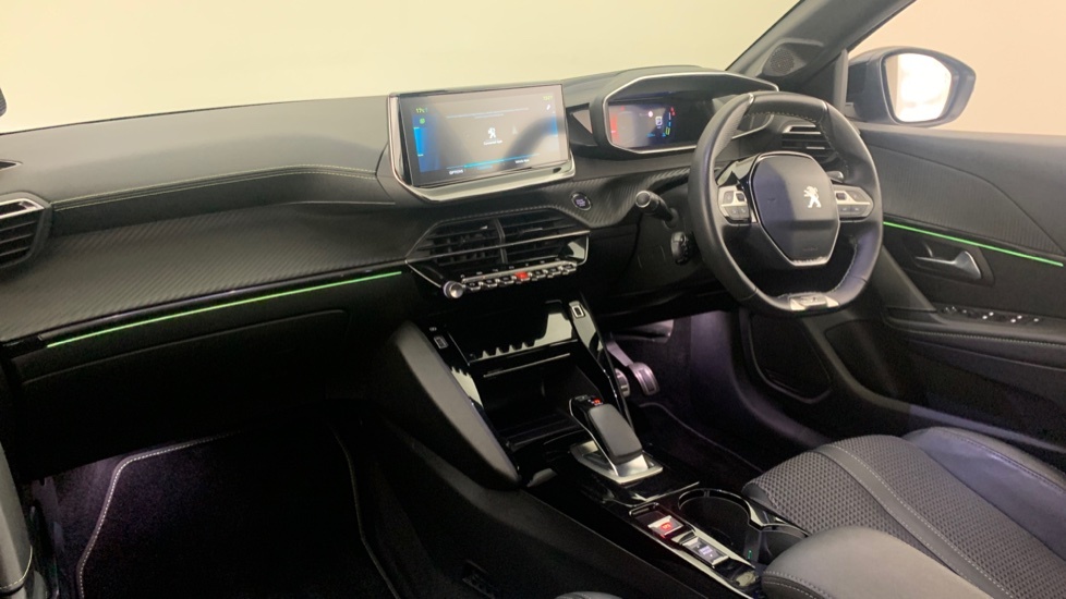Peugeot e-208 50Kwh Gt Hatchback 136 Ps  #2