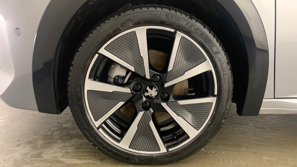Peugeot e-208 50Kwh Gt Hatchback 136 Ps  #6