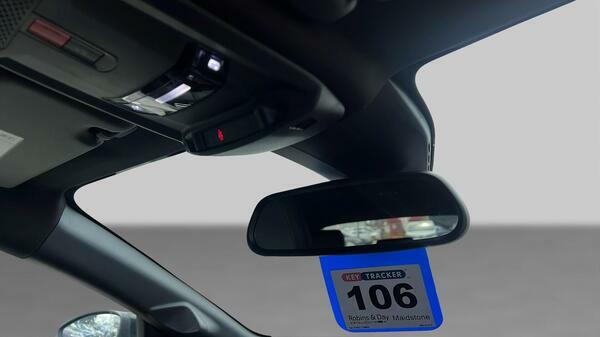 Peugeot 208 1.2 Puretech Active Black #35