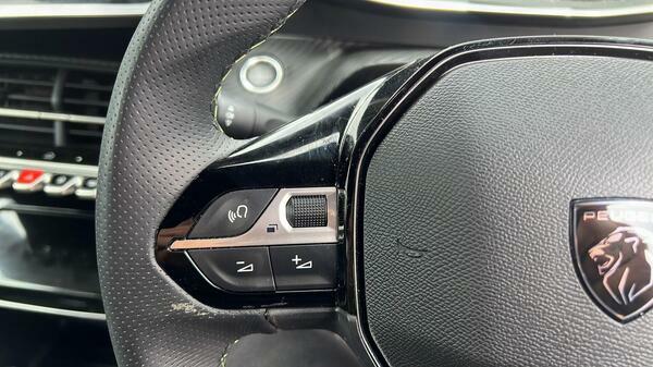 Peugeot 208 1.2 Puretech Active Black #20