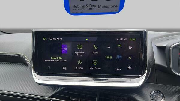 Peugeot 208 1.2 Puretech Active Black #28