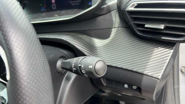 Peugeot 208 1.2 Puretech Active Black #23
