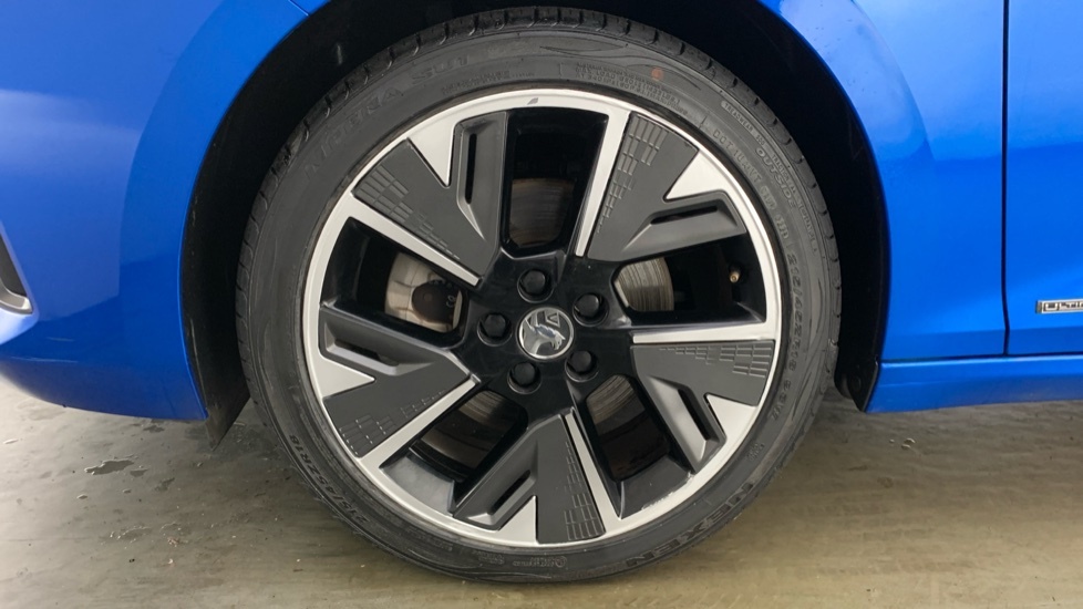 Vauxhall Astra 54Kwh Ultimate Hatchback 156 Ps #6