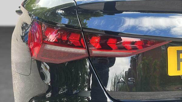 Audi A3 1.5 Tfsi 35 Black Edition Saloon S Tron PF25XMU  #5