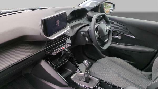 Peugeot 208 Allure White #15