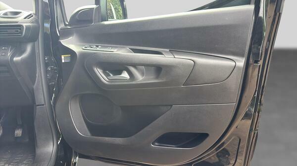 Peugeot Partner 1.5 Bluehdi 1000 Professional Standard Panel Van E  #32