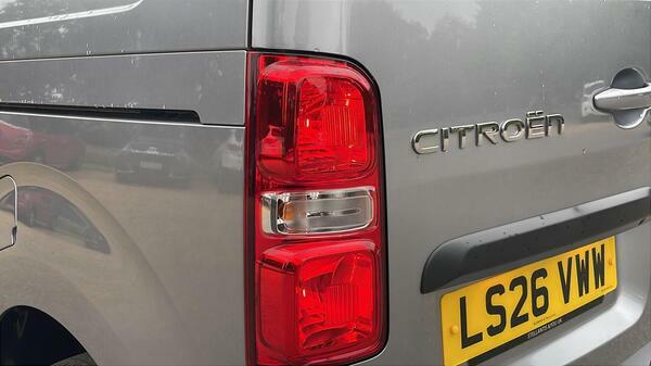 Citroen Dispatch 1.5 Bluehdi Driver M Panel Van 6Dr M #5