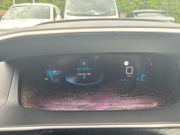 Peugeot 208 1.2 Puretech Active Premium Yellow #5