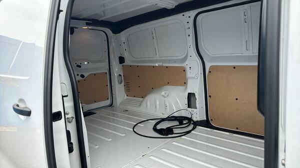 Peugeot E-Expert 75Kwh Professional Long Panel Van Lwb 6Dr 7.  #29
