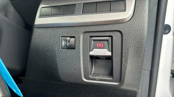 Peugeot E-Expert 75Kwh Professional Long Panel Van Lwb 6Dr 7.  #24