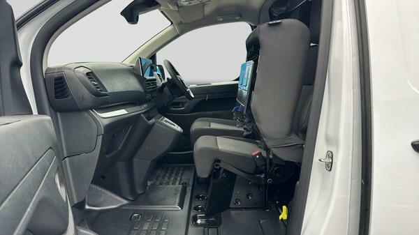 Peugeot E-Expert 75Kwh Professional Long Panel Van Lwb 6Dr 7.  #14