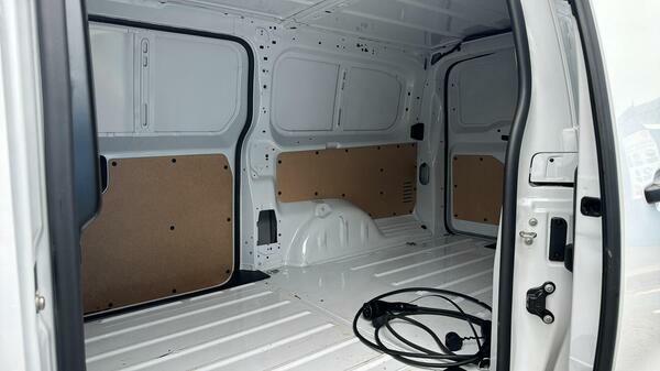 Peugeot E-Expert 75Kwh Professional Long Panel Van Lwb 6Dr 7.  #31