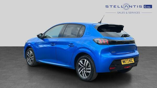 Peugeot 208 1.2 Puretech Allure Premium Hatchback #6