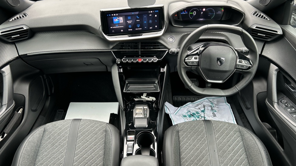 Peugeot e-2008 50Kwh Allure Suv 7Kw Charger  #4