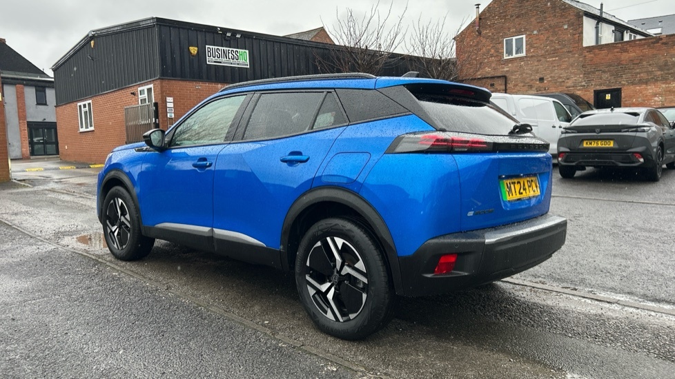 Peugeot e-2008 50Kwh Allure Suv 7Kw Charger  #5
