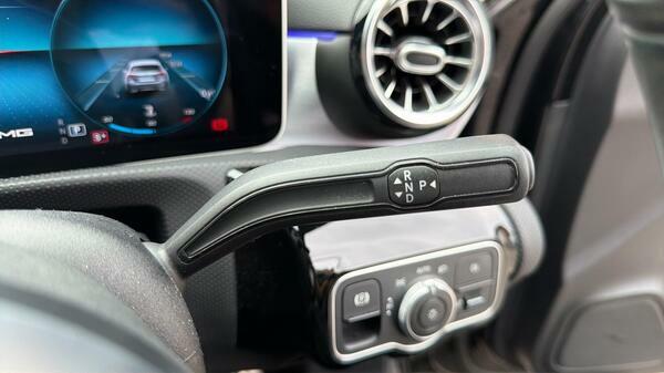 Mercedes-Benz A Class A200 1.3 Amg Line Executive Black #23