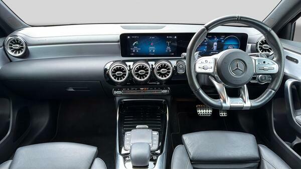 Mercedes-Benz A Class A200 1.3 Amg Line Executive Black #41