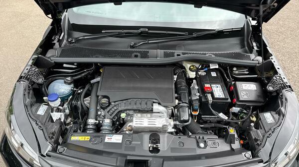 Peugeot 2008 Gt Grey #17