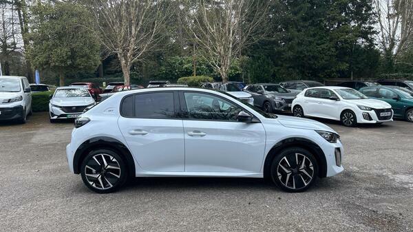 Peugeot 208 1.2 Puretech Gt Premium Hatchback Manua #2