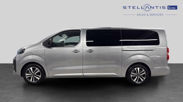 Peugeot e-Traveller 50Kwh Allure Long Mpv Lwb 8 Sea #6
