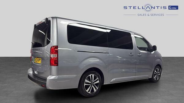 Peugeot e-Traveller 50Kwh Allure Long Mpv Lwb 8 Sea #3