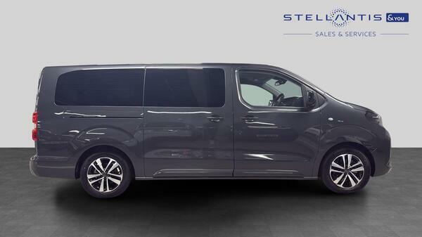 Peugeot e-Traveller 50Kwh Allure Long Mpv Lwb 8 Sea #2