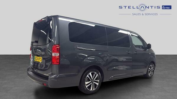 Peugeot e-Traveller 50Kwh Allure Long Mpv Lwb 8 Sea #3