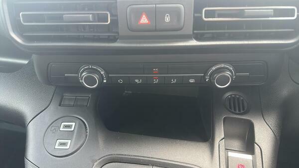 Vauxhall Combo 1.5 Turbo D 2300 Pro Xl Panel Van 6Dr Black #25