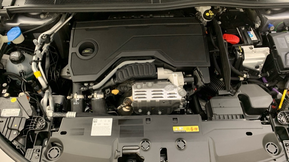 Peugeot 308 1.2 Hybrid 145 Gt Premium E-dsc6 Red #23
