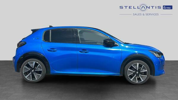Peugeot e-208 50Kwh Gt Premium Hatchback 7Kw  #2