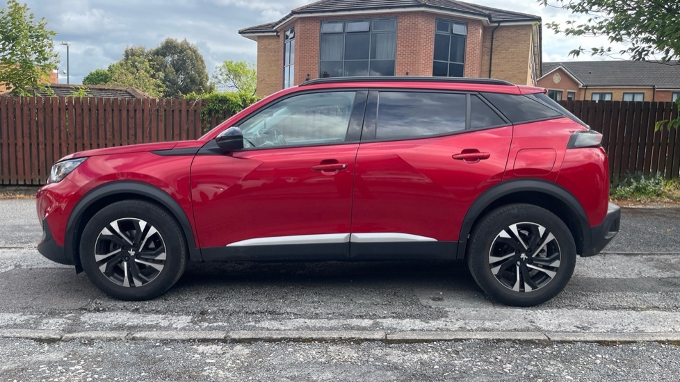 Peugeot 2008 1.2 Puretech Allure Premium Suv  #6