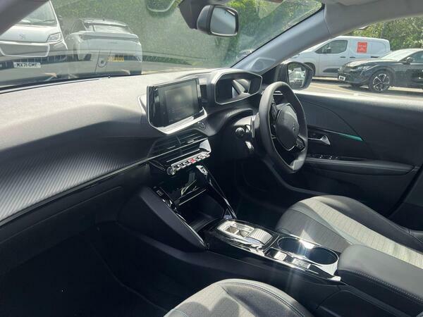 Peugeot 208 Active Premium Yellow #3
