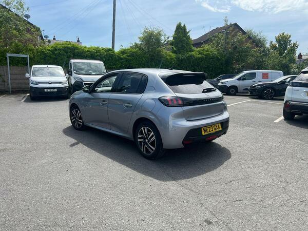 Peugeot 208 Active Premium Yellow #2
