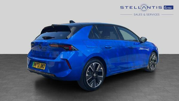 Vauxhall Astra 54Kwh Ultimate Hatchback 156 Ps #3