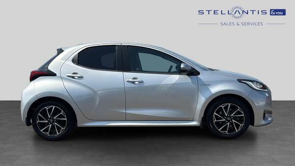 Toyota Yaris 1.5 Vvt-h Design Hatchback Hybrid E-cvt VA21EUD #2