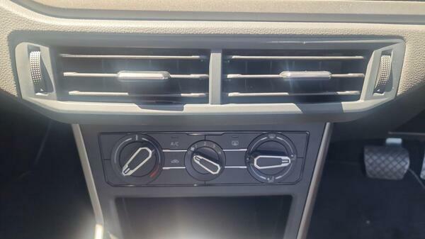 Volkswagen Polo Tsi Active Blue #27