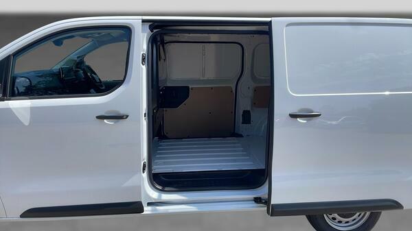 Peugeot Expert Professional Medium White #32