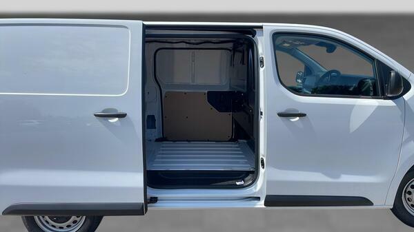 Peugeot Expert Professional Medium White #31