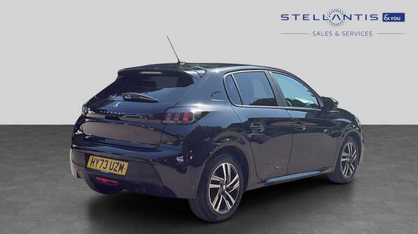 Peugeot 208 1.2 Puretech Active Premium Hatchback  #3