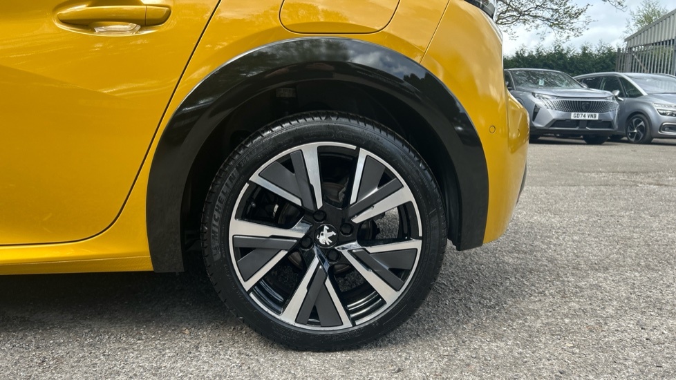 Peugeot 208 1.2 Puretech Active  #15