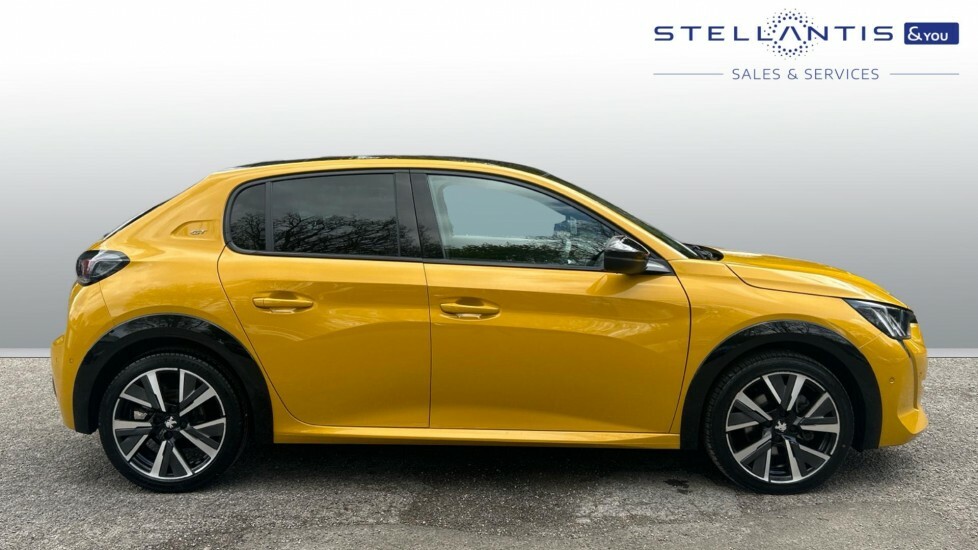 Peugeot 208 1.2 Puretech Active  #2