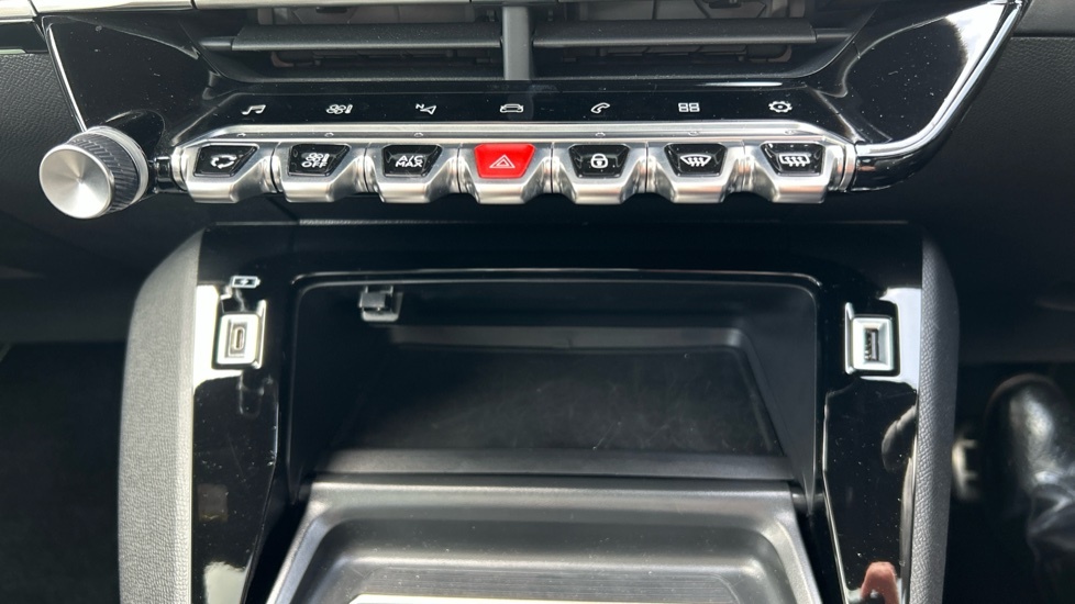 Peugeot 208 1.2 Puretech Active  #43