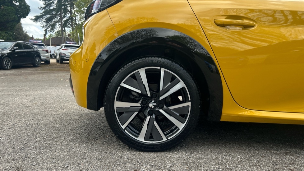 Peugeot 208 1.2 Puretech Active  #16