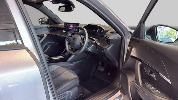 Peugeot e-2008 115Kw Gt 54Kwh Blue #36