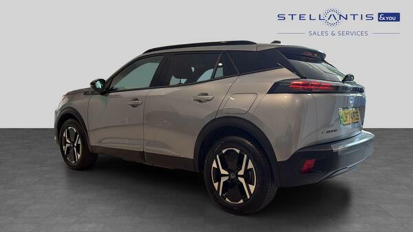 Peugeot e-2008 50Kwh Allure Suv 7Kw Charger  #6