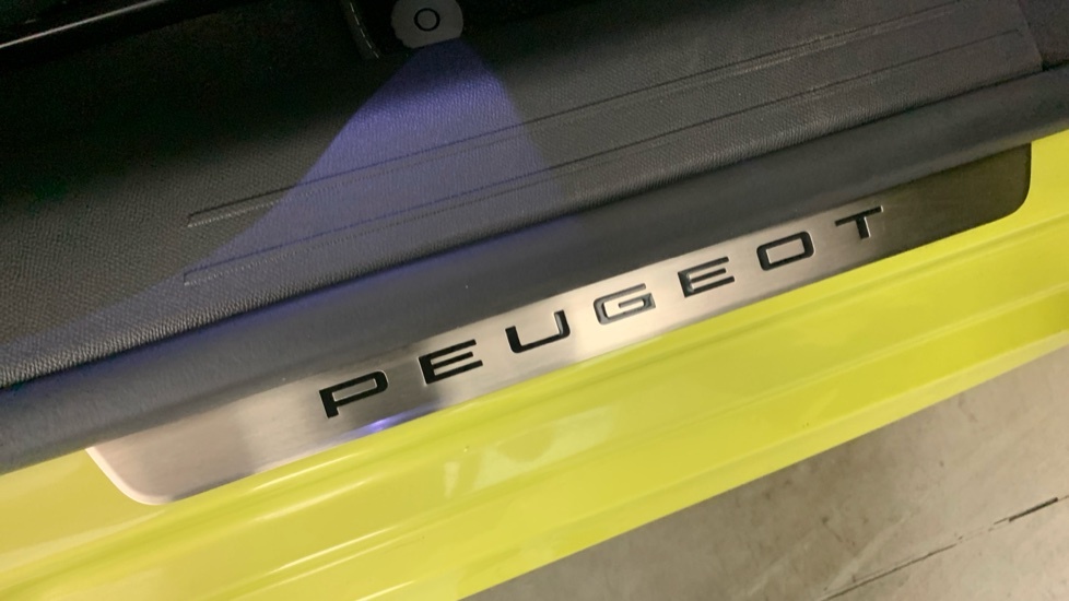 Peugeot 208 Gt Yellow #61