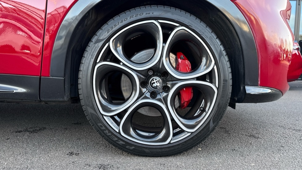 Alfa Romeo Tonale Hybrid  #17